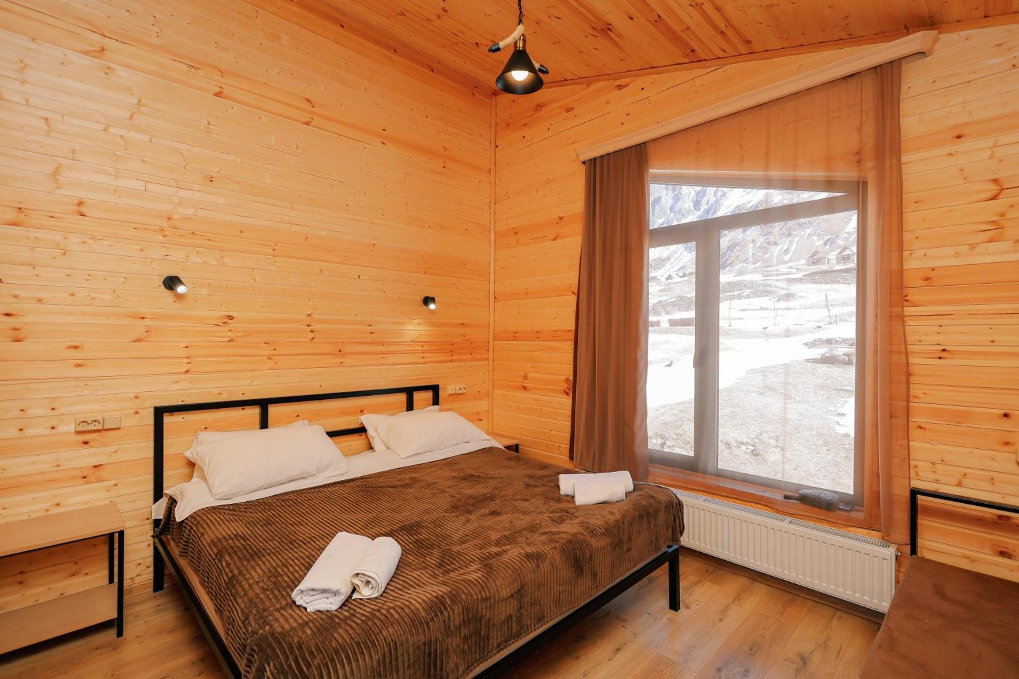 Same Cottage Kazbegi Екстериор снимка