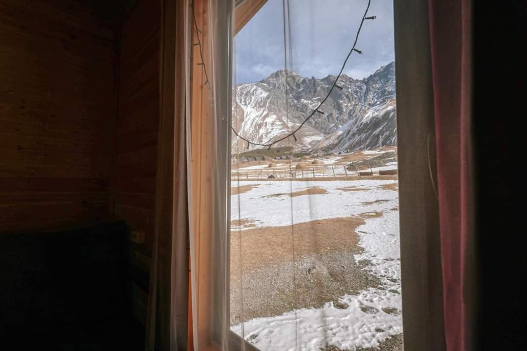 Same Cottage Kazbegi Екстериор снимка