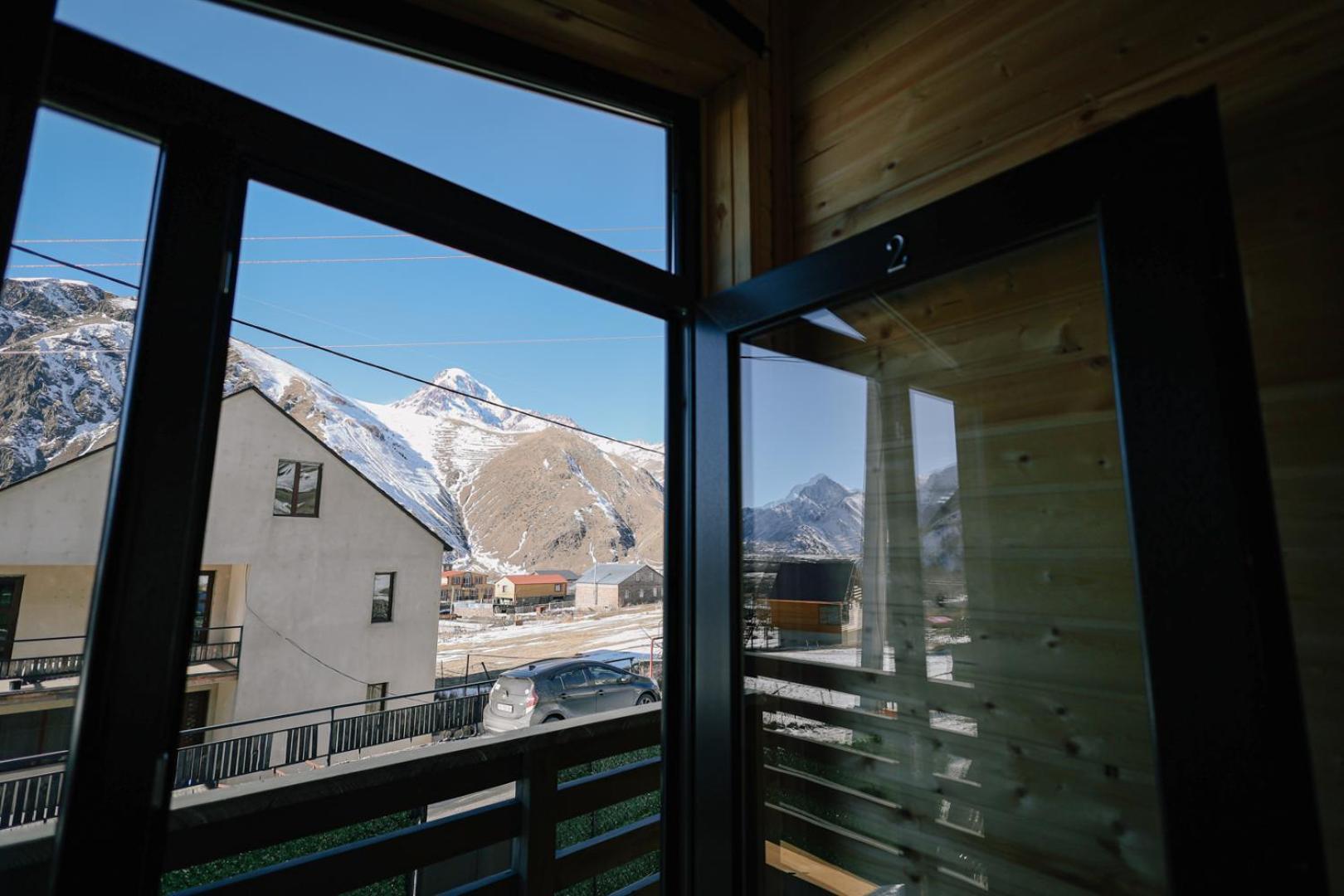 Same Cottage Kazbegi Екстериор снимка